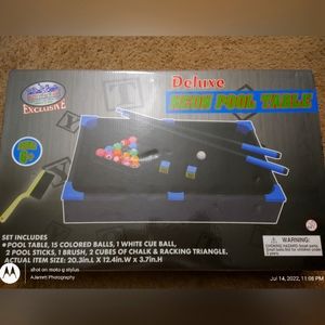 Deluxe neon pool table